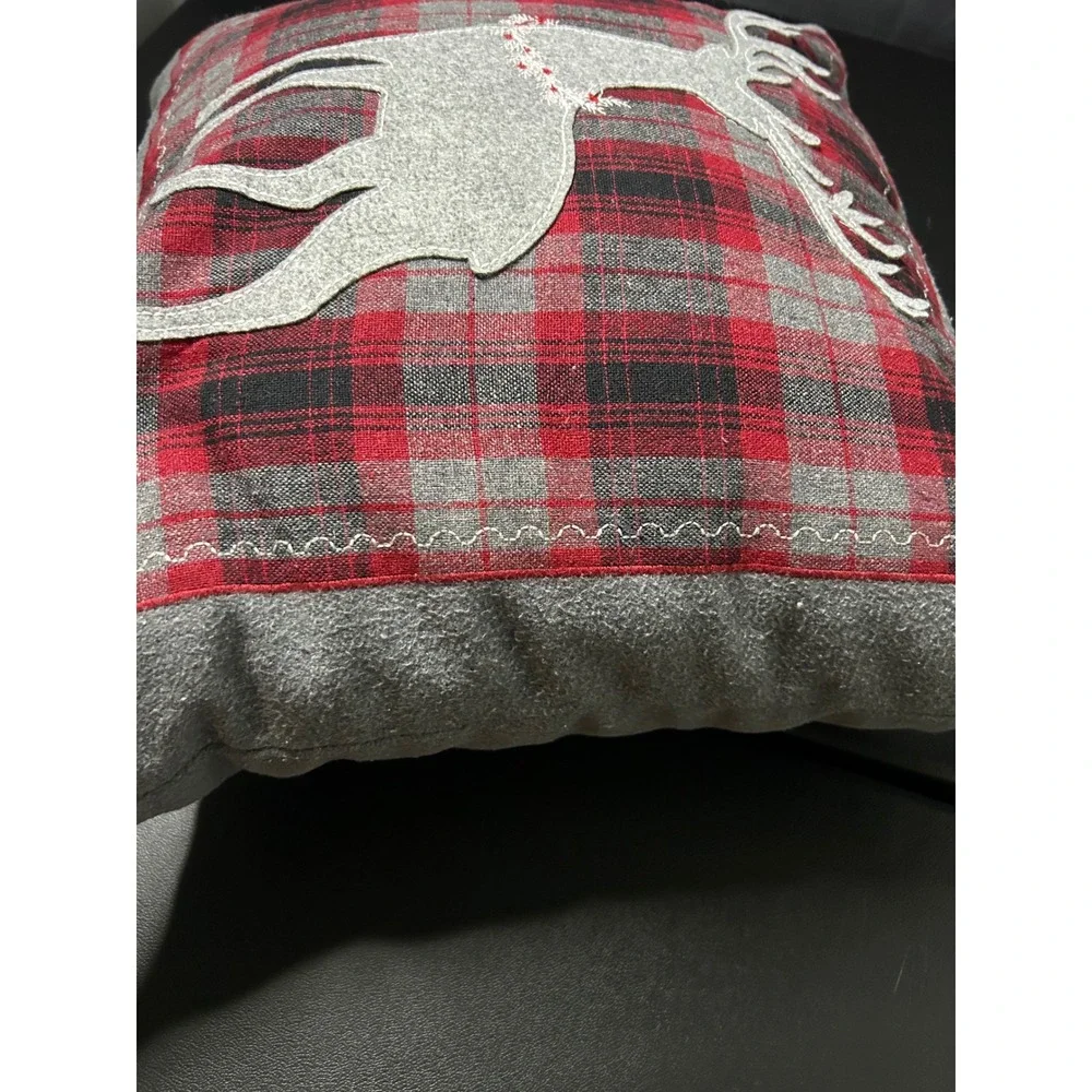 Red Grey Plaid Reindeer Christmas Throw‎ Pillow